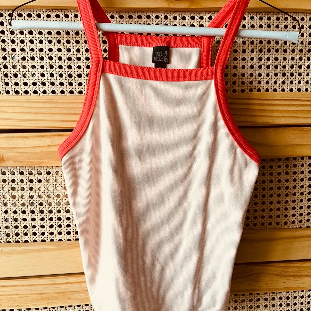 pink tank
